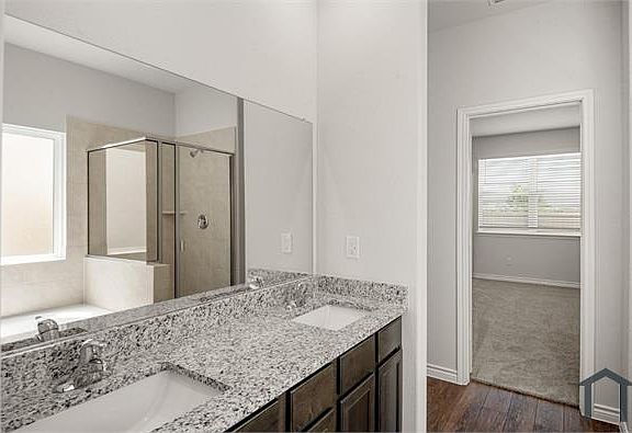 5th image of 7809 White Spruce Ln