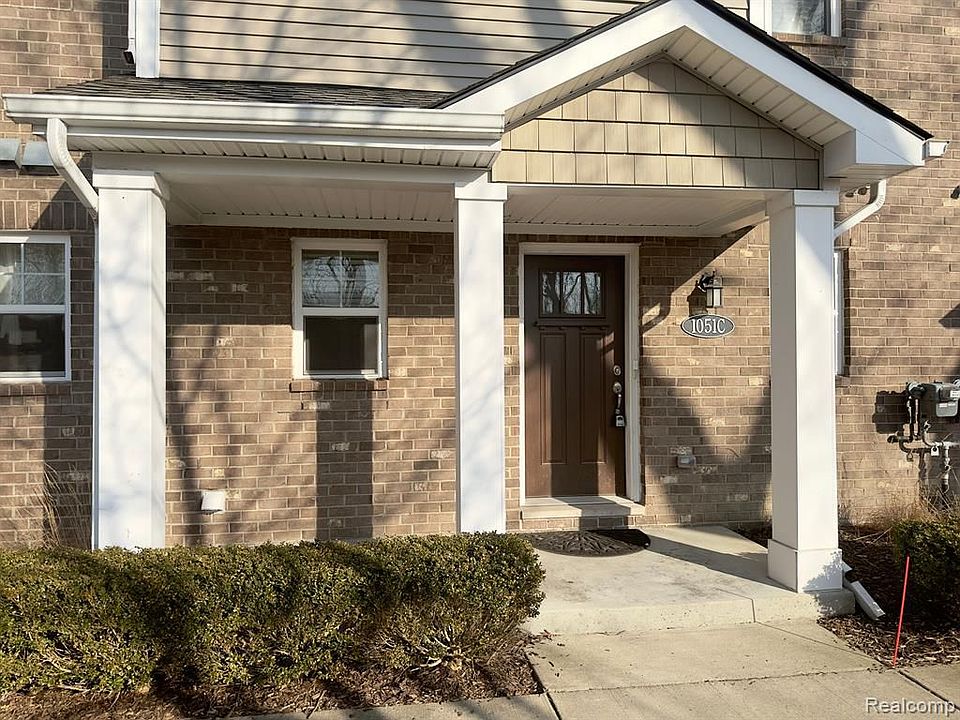 1st image of 1051 N Sherman Dr #C