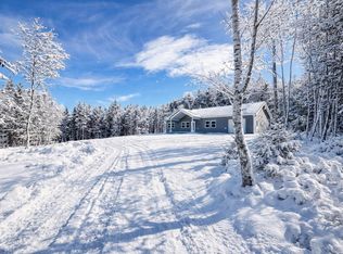 37 Raspberry Ct, Lunenburg, NS B4V 0S5