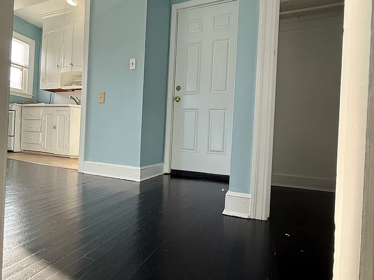 1097 Main St #A — Photo 10