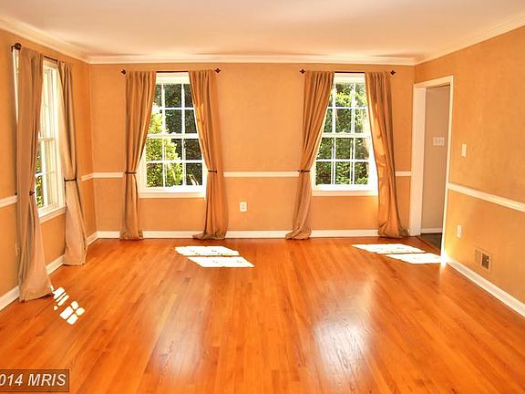 2nd image of 8920 Edgewood Dr