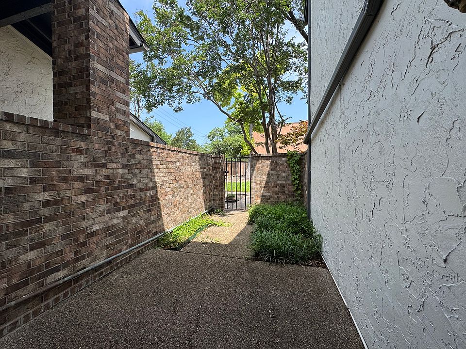 1st image of 9106 Emberglow Ln #1