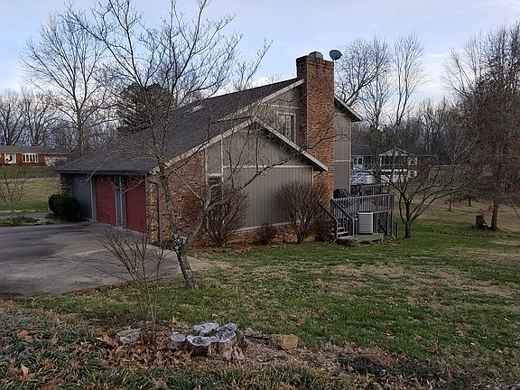 4th image of 225 Norman Cir