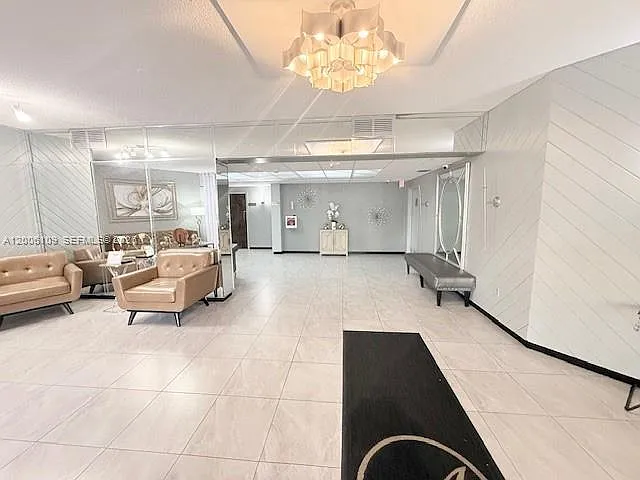 1400 Saint Charles Pl #314 — Photo 33