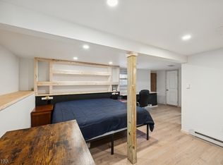 206 Brooklyn Mountain Rd, Hopatcong Boro, NJ 07843