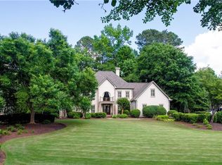 9165 Prestwick Club Dr, Johns Creek, GA 30097