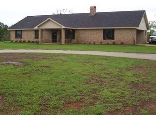 2071 County Road 3107 S, Henderson, TX 75654