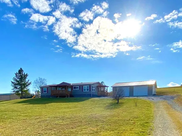 71 Lois Ln, Maysville, WV 26833