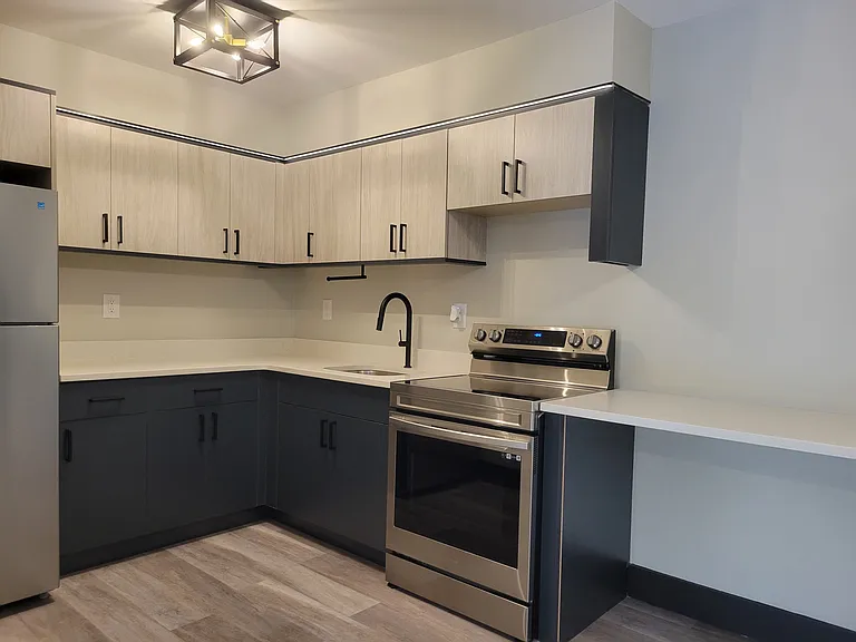 8-12 South Blvd #102 — Photo 3