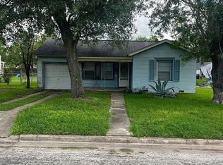 1408 Virginia Ave, Victoria, TX 77901