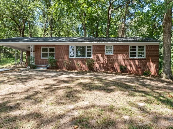 4534 River Oak Dr, Northport, AL 35473