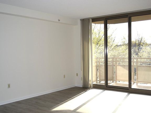 4th image of 7111 Woodmont Ave APT 306
