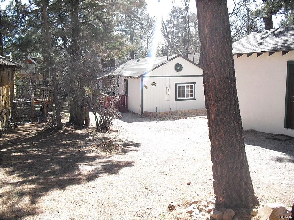 1st image of 599 Victoria Ln