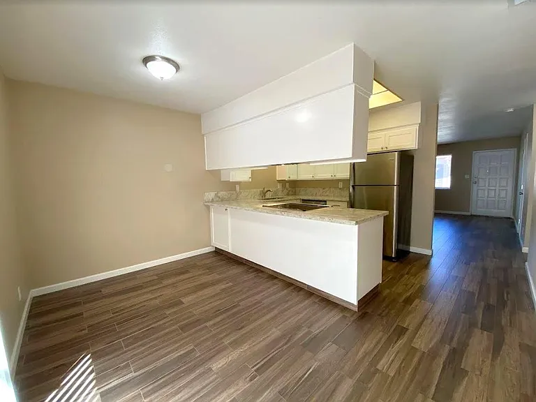 175 W Alexander Ave — Photo 8