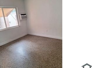 900 SW 3rd St #J, Miami, FL 33130