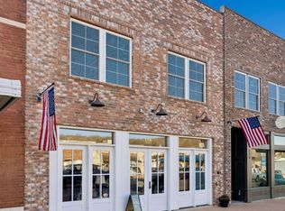 118 N Main St #D, Ashland City, TN 37015