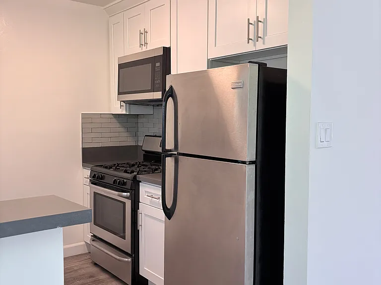 1645 Amberwood Drive, South Pasadena, CA 91030 — Photo 3