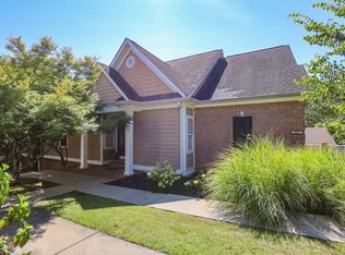 1067 Lakeview Dr, Paducah, KY 42003