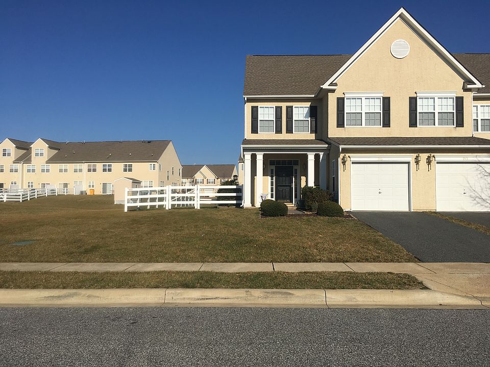1st image of 215 Wilmore Dr