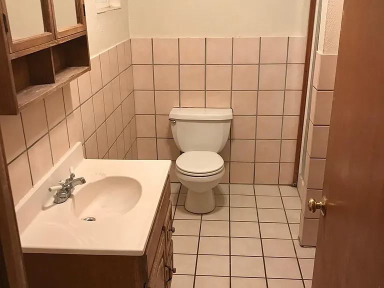 1304 Buena Vista Dr SE — Photo 6