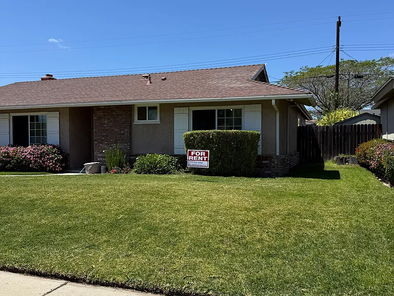 891 Rosewood Ave — Photo 4