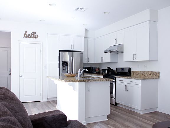 2nd image of 35 Linden Ln