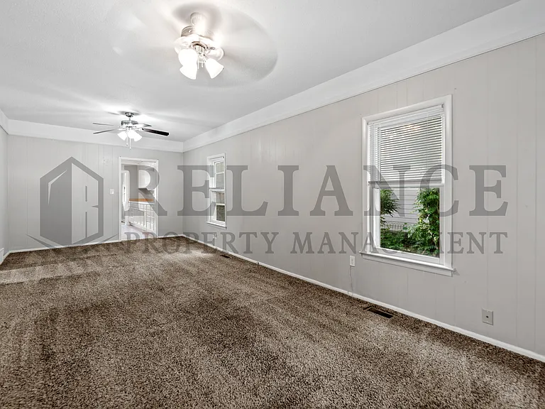 232 S Sedgwick St — Photo 10