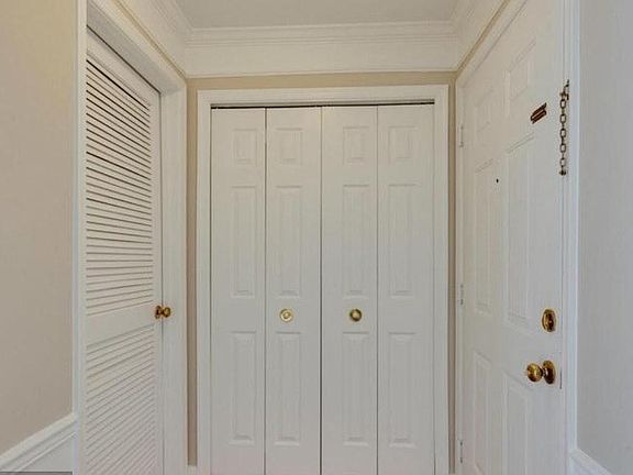 2nd image of 46895 Eaton Ter Floor 2