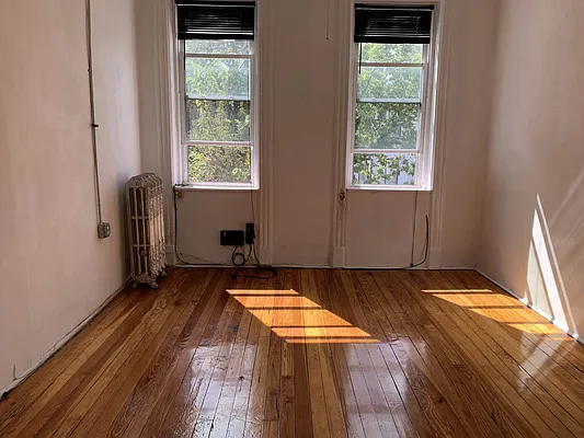 Rented by Remax Edge | media 5