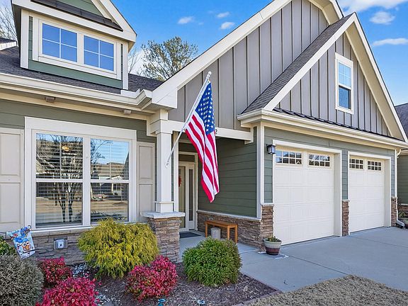 3rd image of 242 Thornwhistle Pl