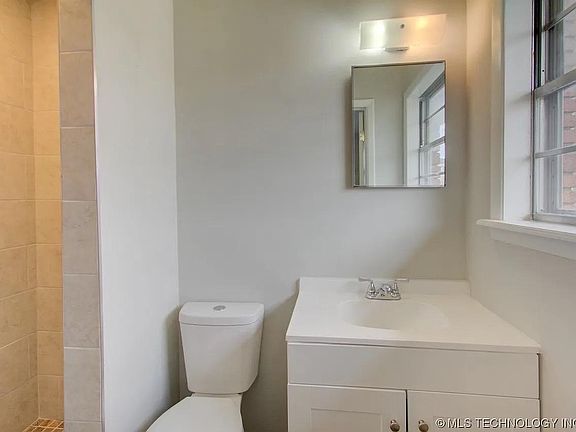 4th image of 8512 E 24th Pl