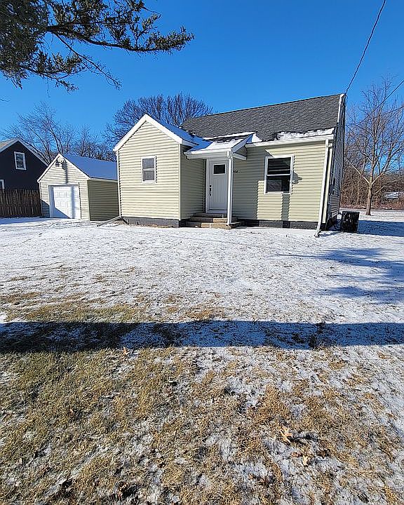 1st image of 708 Burr Oak Ave