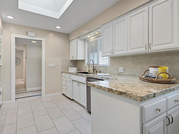 3rd image of 1330 Cordelia Ave