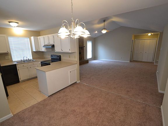 3rd image of 11029 Wiltshire Ln