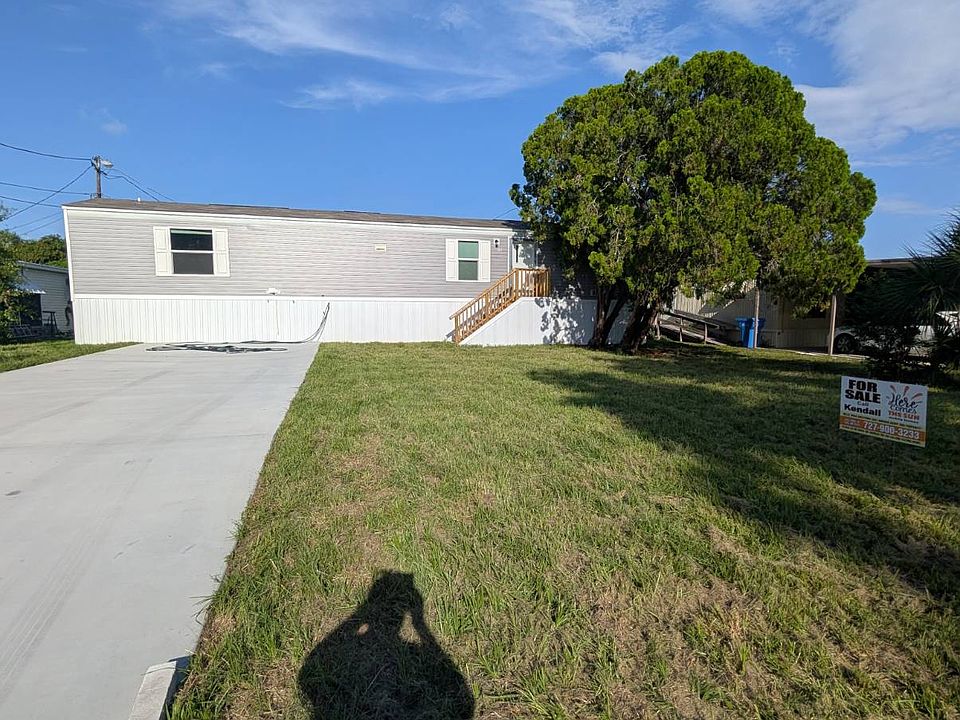 1st image of 4435 70th Ave N #133