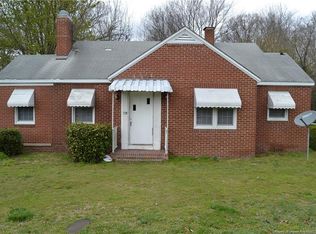 714 W Main St, Sanford, NC 27330