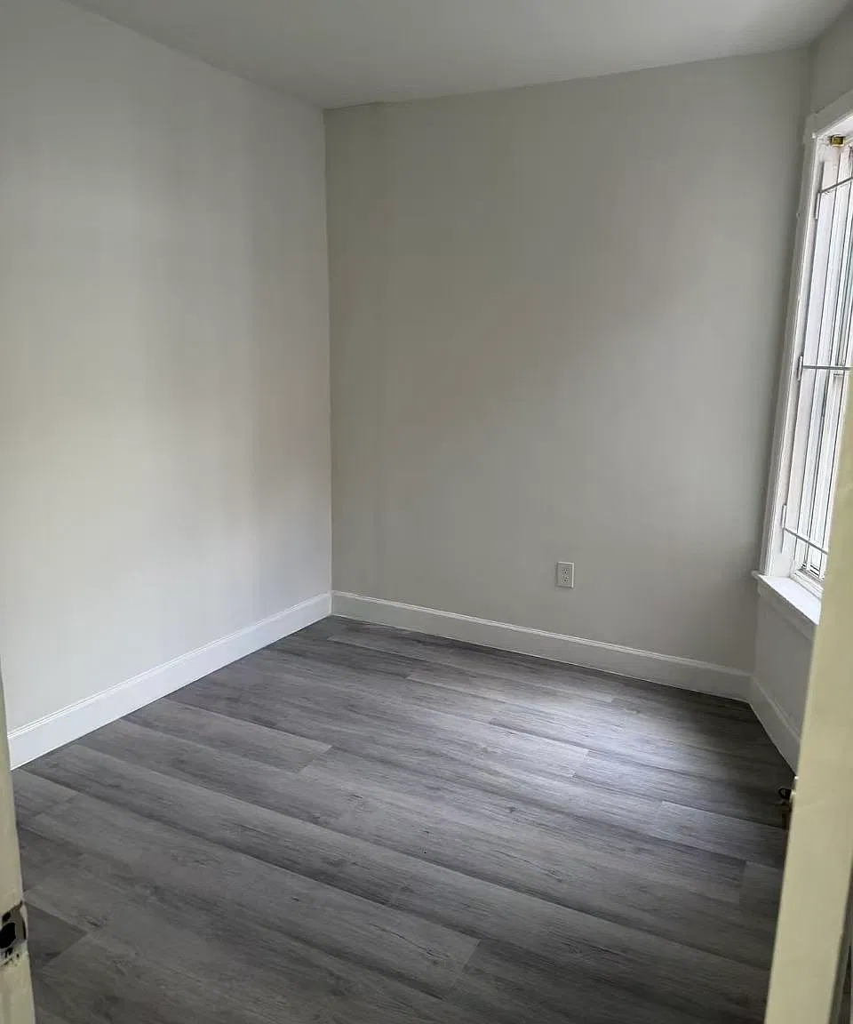 3 bed, 1000 sqft, $1,500 — Photo 3