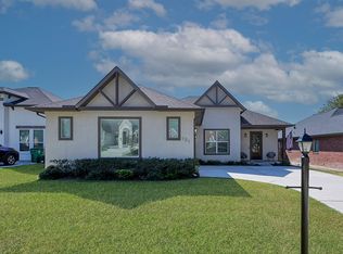 121 Bermuda Cir, Montgomery, TX 77356