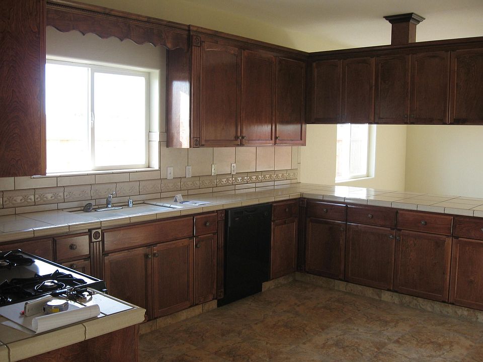 2nd image of 2630 Hanna Ave
