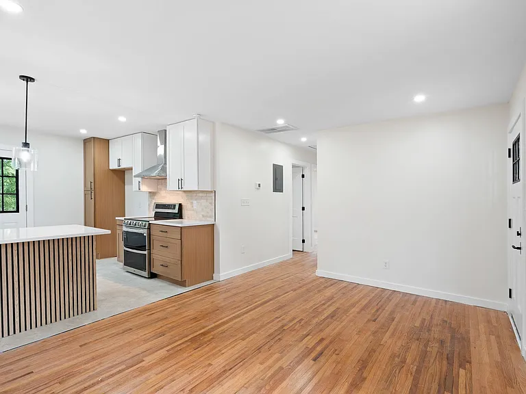 2026 Salem Mason Dr — Photo 4