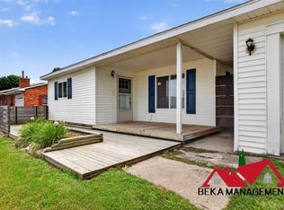 3574 Merritt Lake Dr, Metamora, MI 48455
