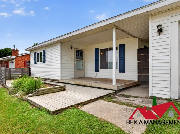 3574 Merritt Lake Dr, Metamora, MI 48455