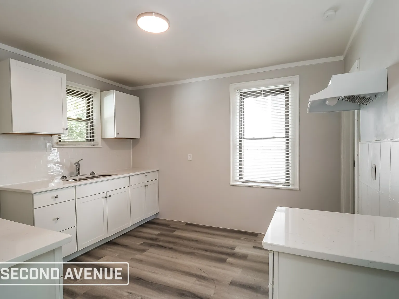 3 bed, 1.5 bath, 1066 sqft, $1,295 — Photo 2