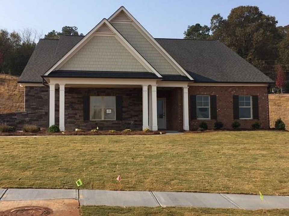 1st image of 305 Sweetbriar Cir