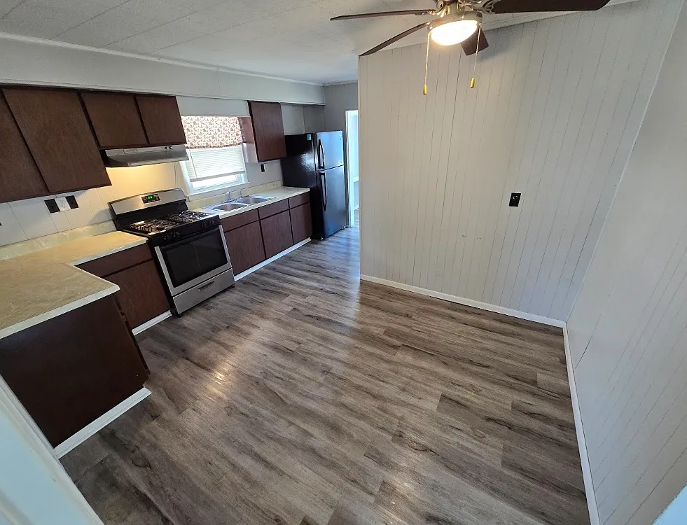 2 bed, 864 sqft, $1,195 — Photo 1