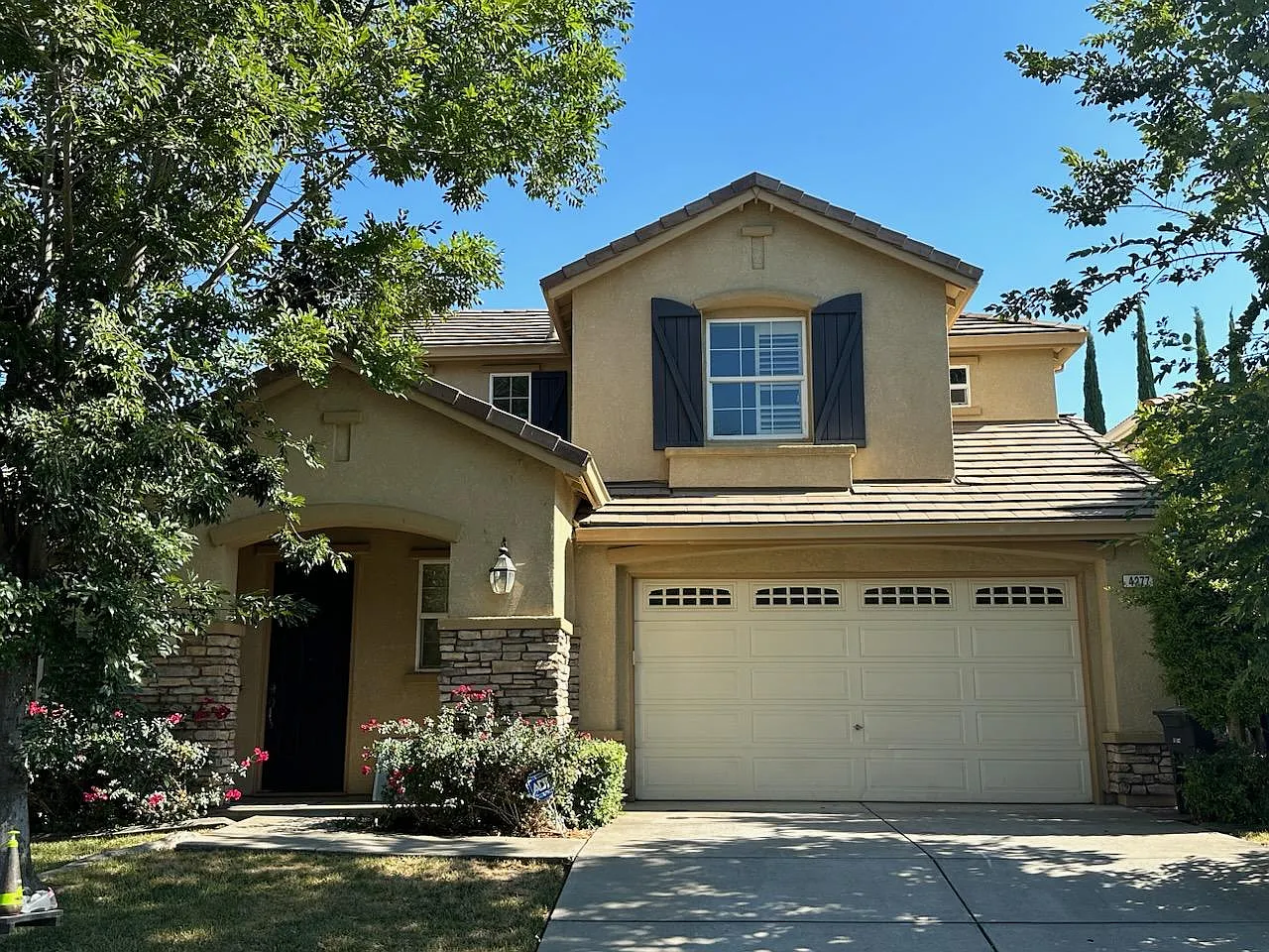 4277 Thalia Way photo 1