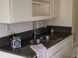 1406 E 9th St #C, Long Beach, CA 90813