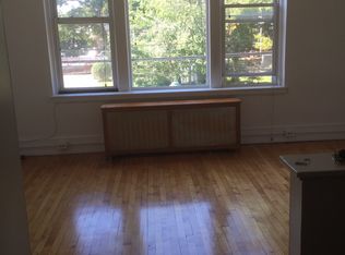 22-28 Church St APT 2, Malverne, NY 11565