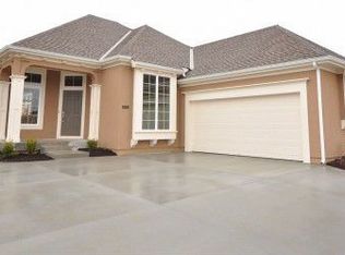 11692 S Carriage Rd, Olathe, KS 66062