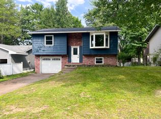 1608 Kimber Ave, Marquette, MI 49855
